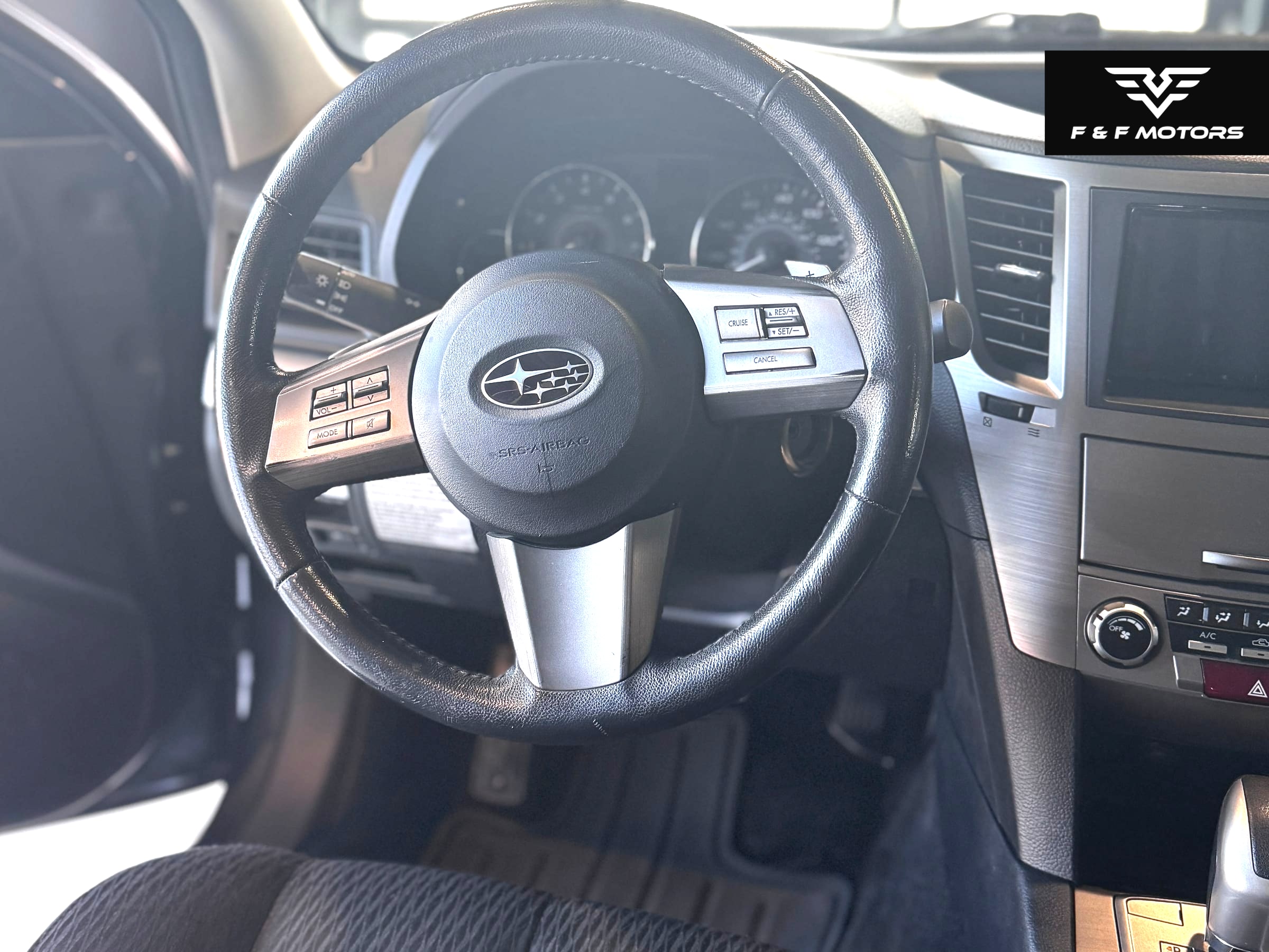 2010 Subaru Impreza 2.5i Premium — Interior