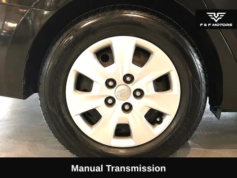2010 Hyundai Elantra Touring GLS — Wheels