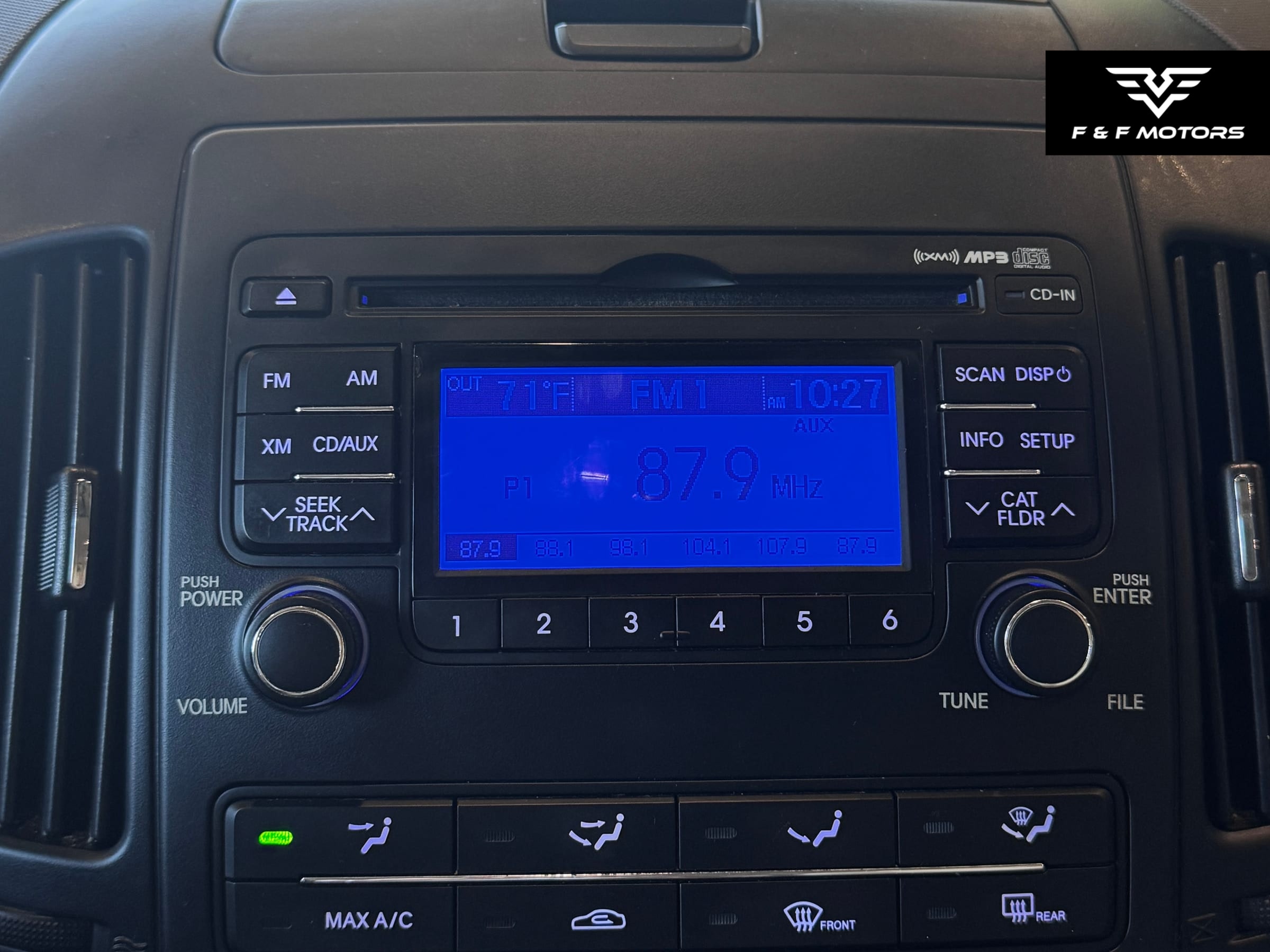 2010 Hyundai Elantra Touring GLS photo 18