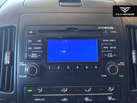 2010 Hyundai Elantra Touring GLS photo 18