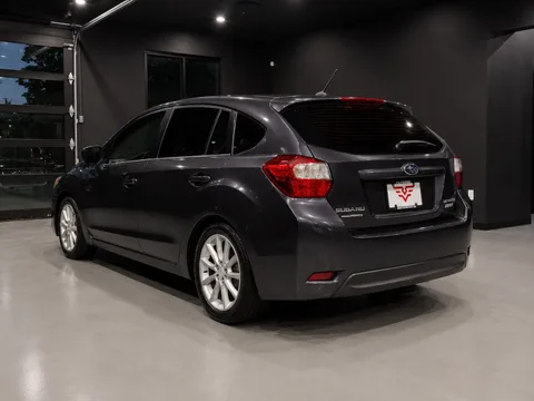 2014 Subaru Impreza 2.0i Premium — Exterior