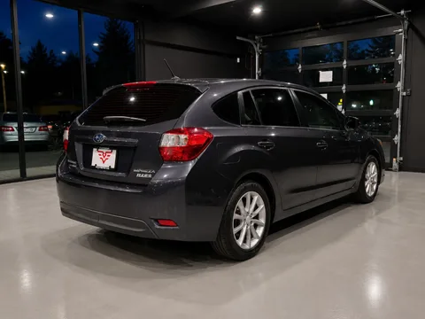 2014 Subaru Impreza 2.0i Premium — Exterior