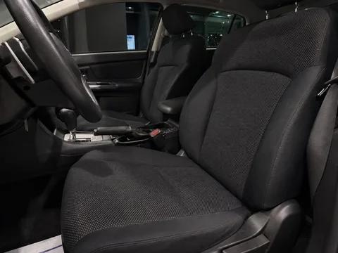 2014 Subaru Impreza 2.0i Premium — Interior