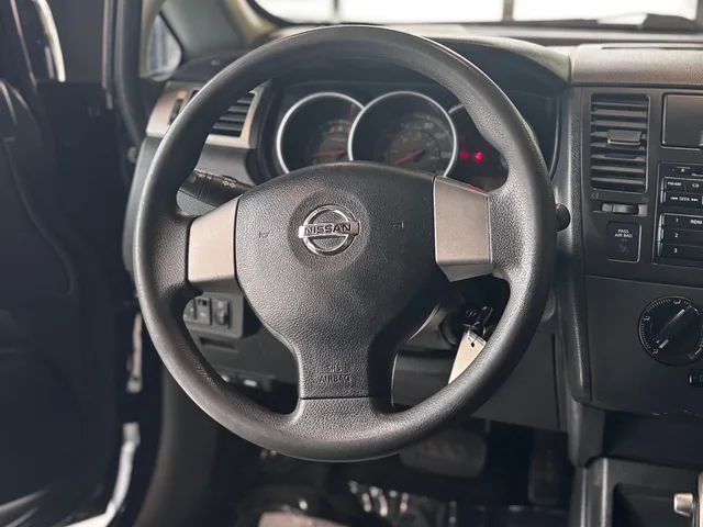 2012 Nissan Versa 1.8 S — Interior · Photo 8