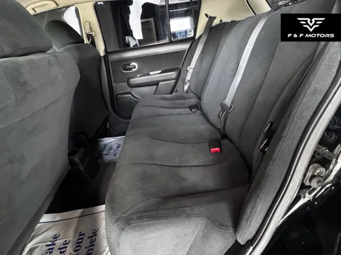 2012 Nissan Versa 1.8 S — Interior