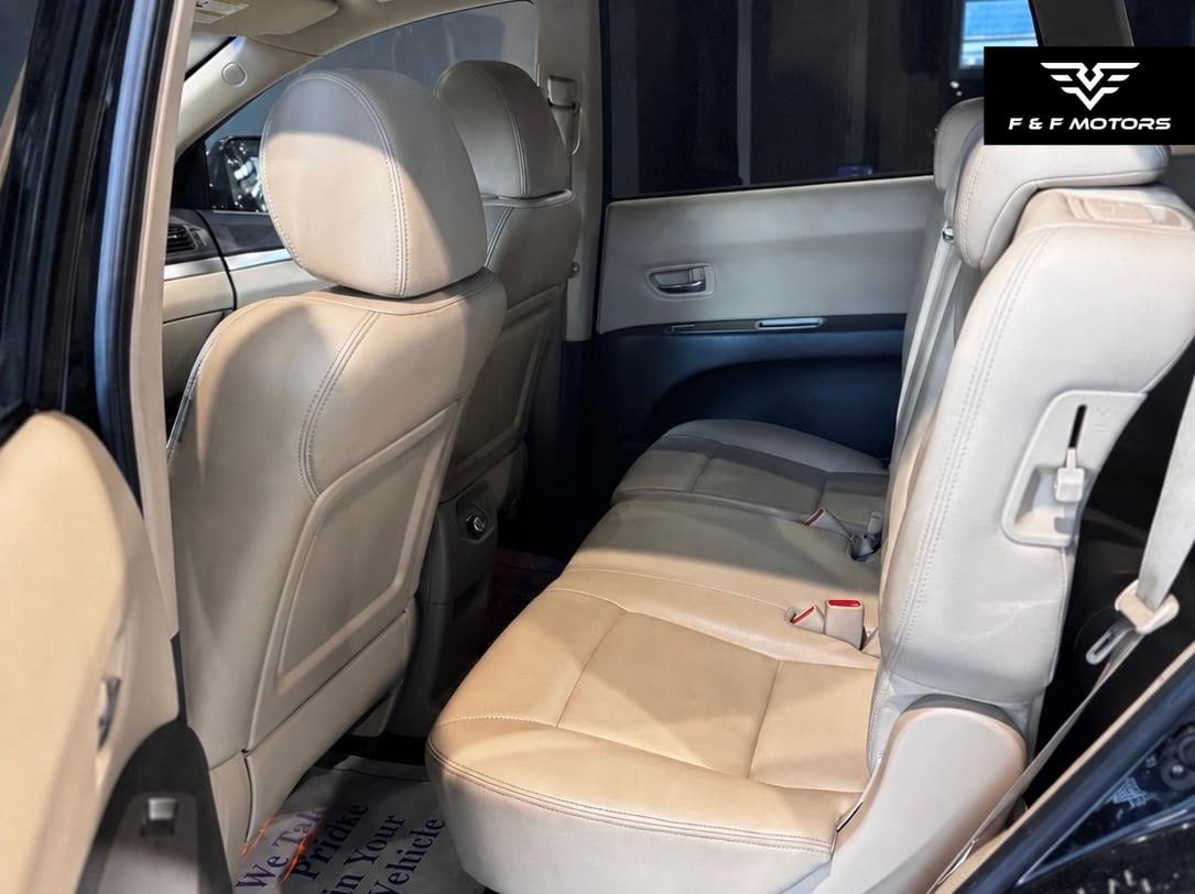 2008 Subaru Tribeca Limited 7-Passenger photo 11