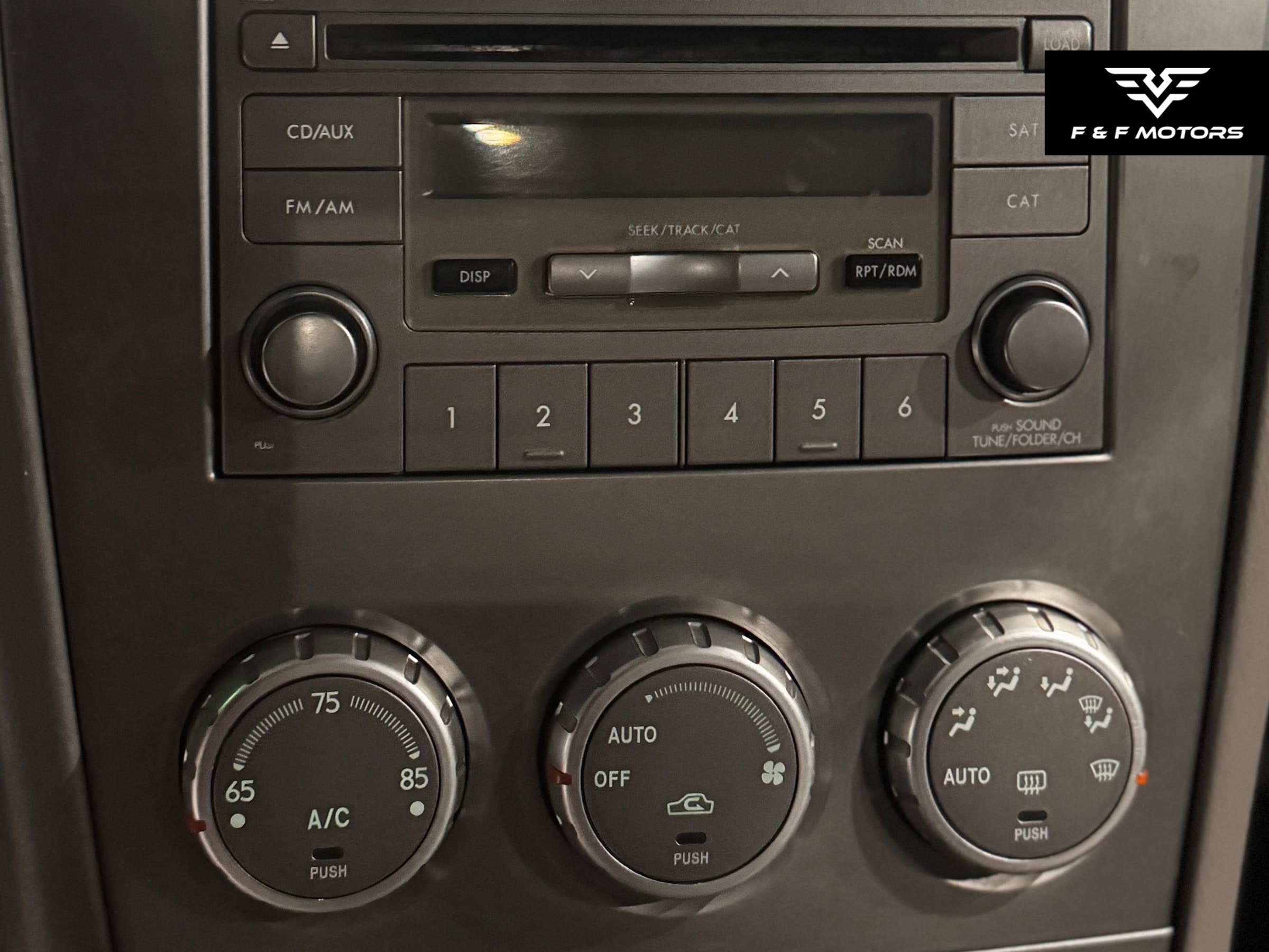 2008 Subaru Forester 2.5X — Interior