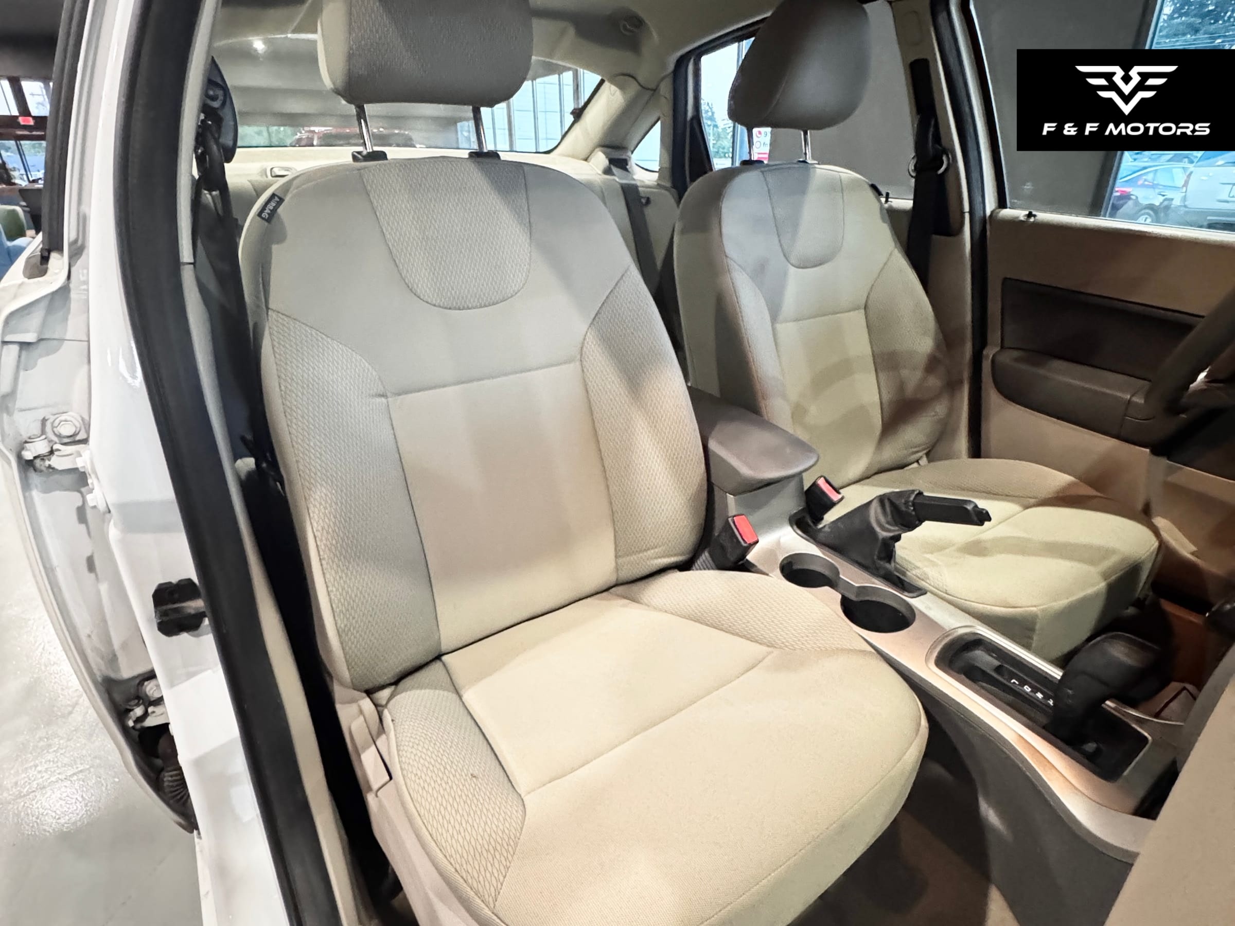 2008 Ford Focus S — Interior
