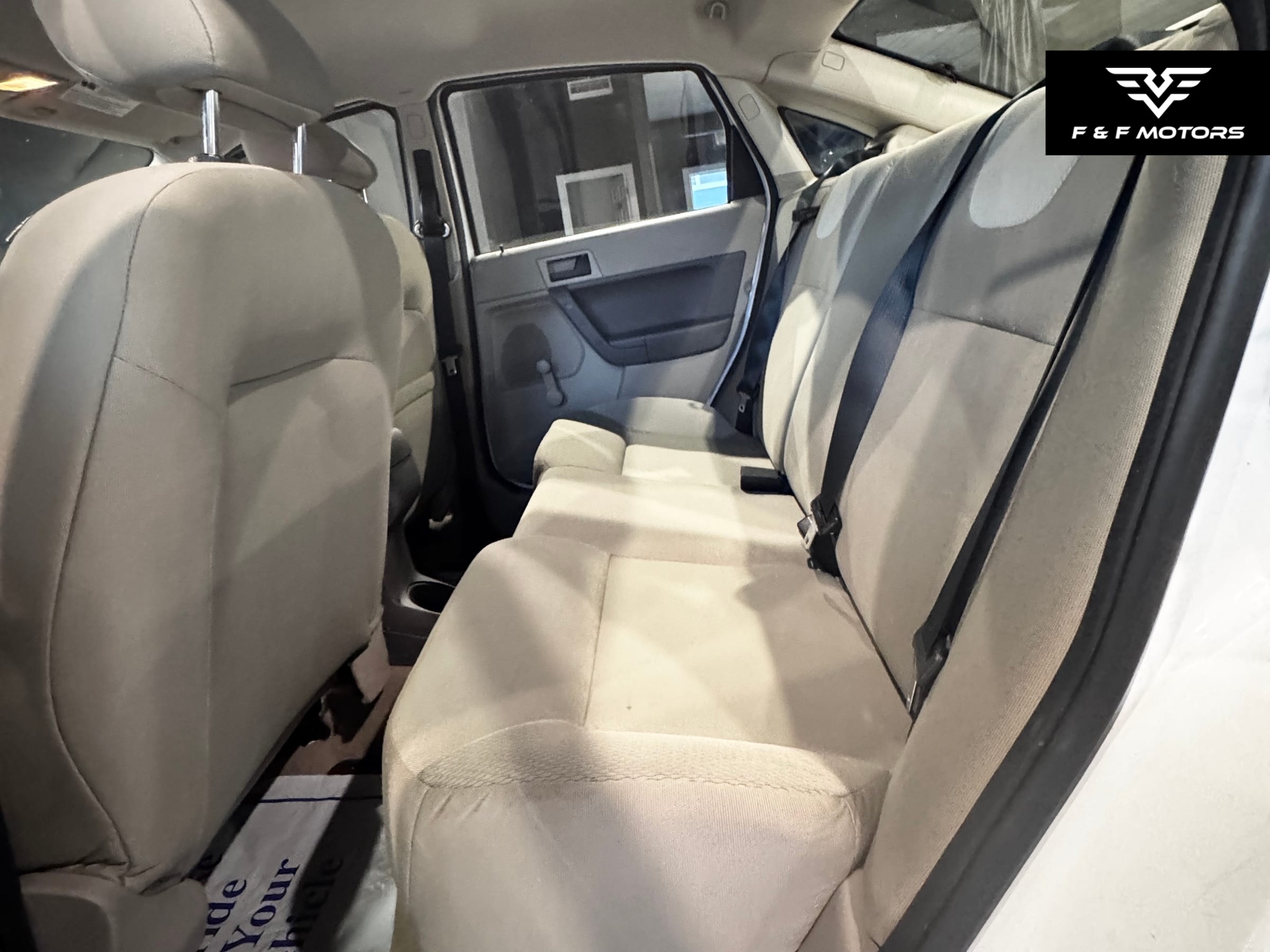 2008 Ford Focus S — Interior