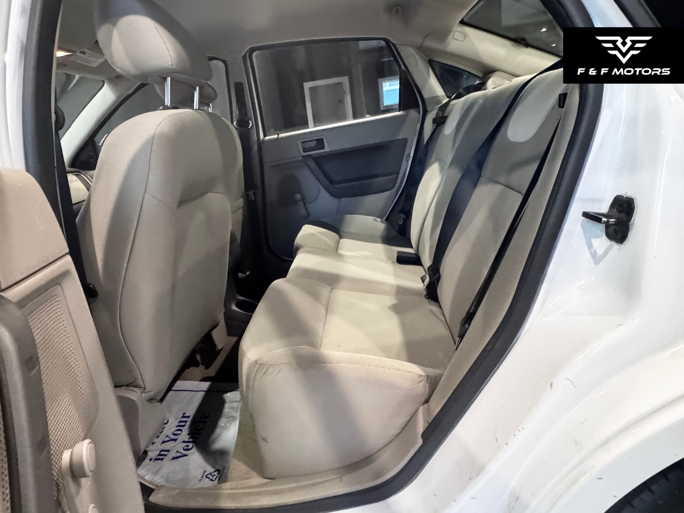 2008 Ford Focus S — Interior