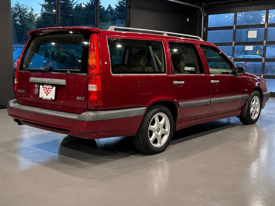 1997 Volvo 850 GT photo 3