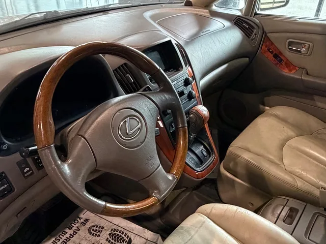 2001 Lexus RX 300 300 — Interior · Photo 7