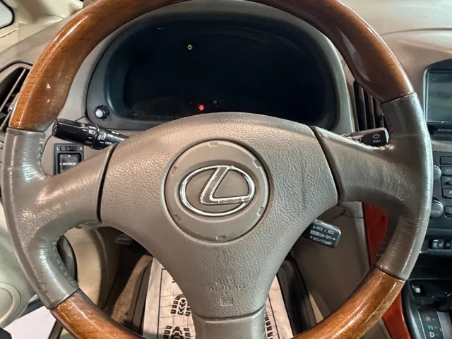 2001 Lexus RX 300 300 — Interior · Photo 8