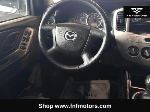 2005 Mazda Tribute I — Interior