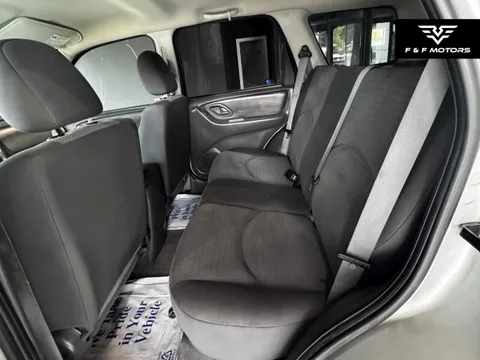2005 Mazda Tribute I photo 11