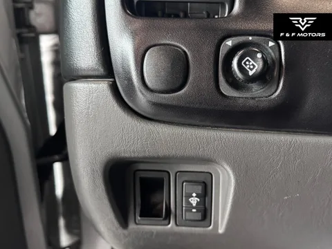 2005 Mazda Tribute I — Interior
