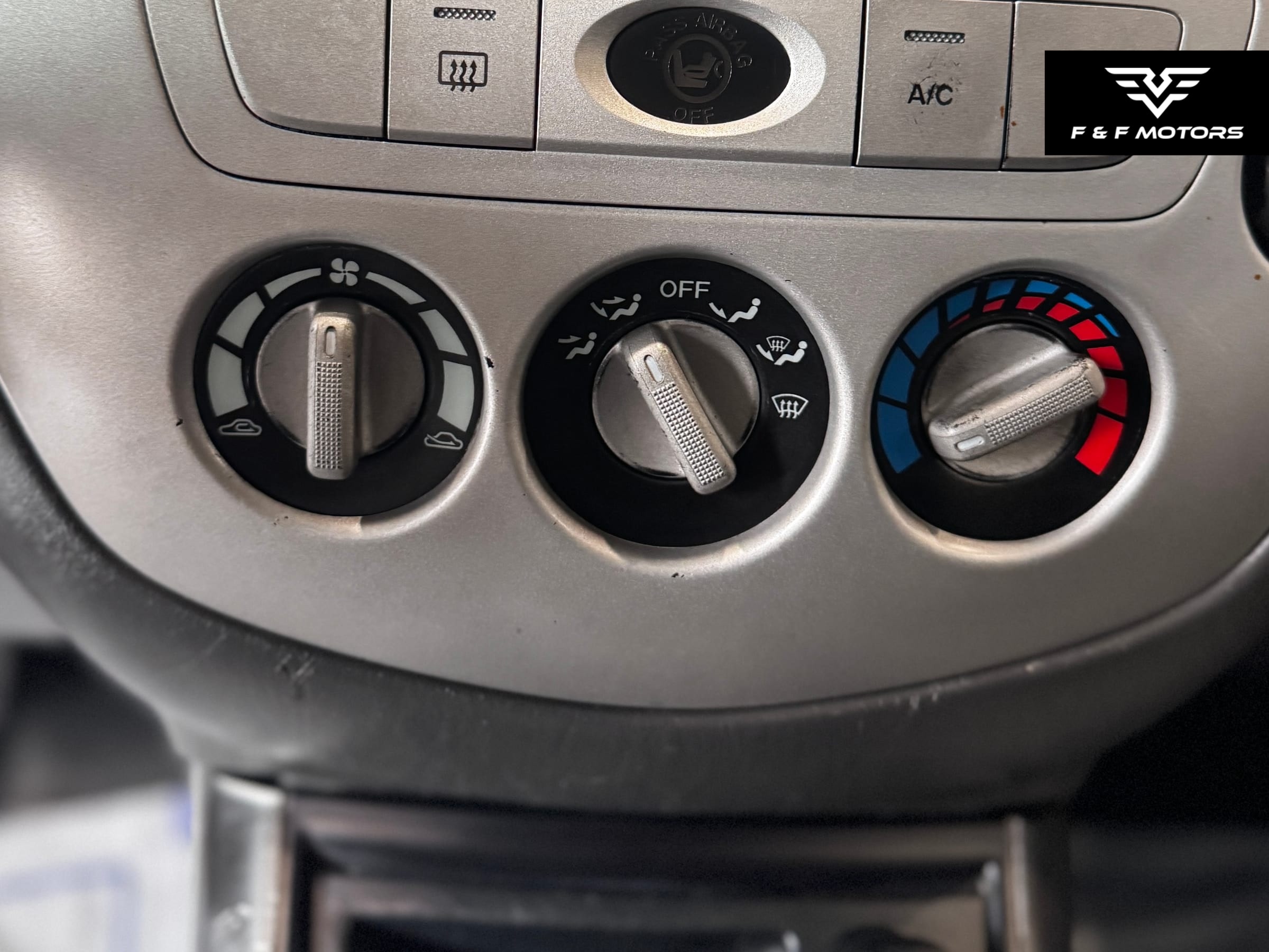 2005 Mazda Tribute I photo 19