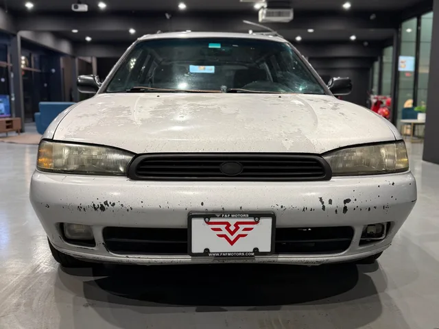 1996 Subaru Legacy — Imperfections · Photo 3