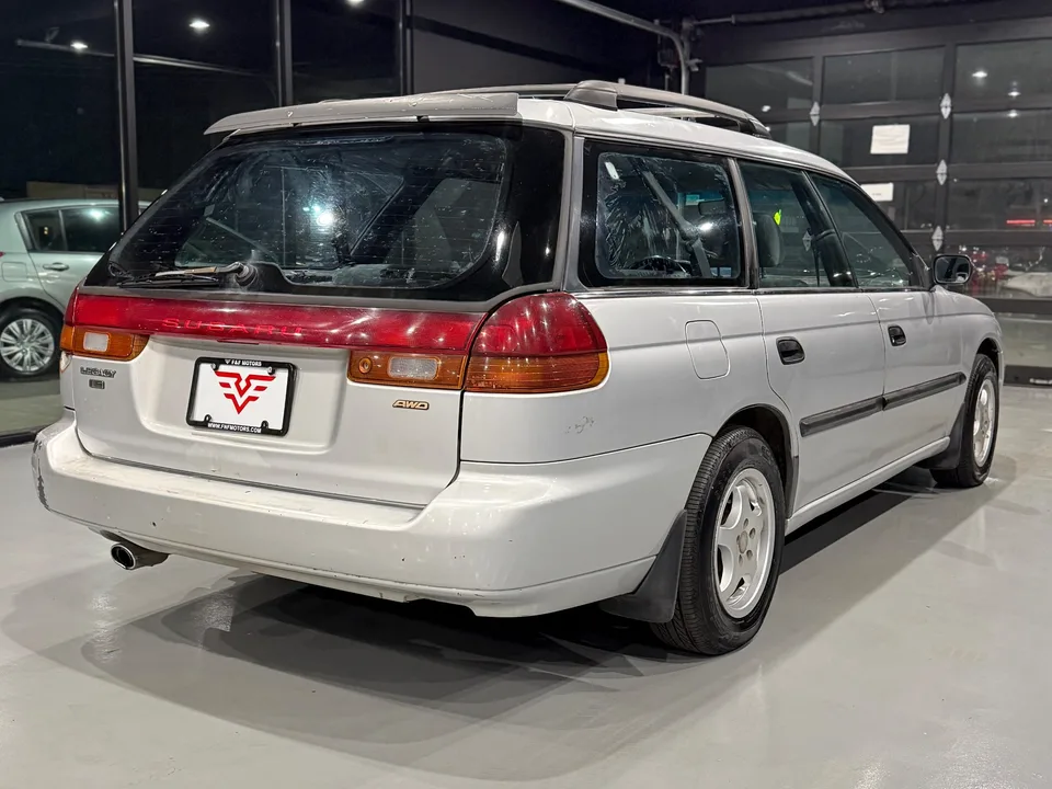 1996 Subaru Legacy photo 5