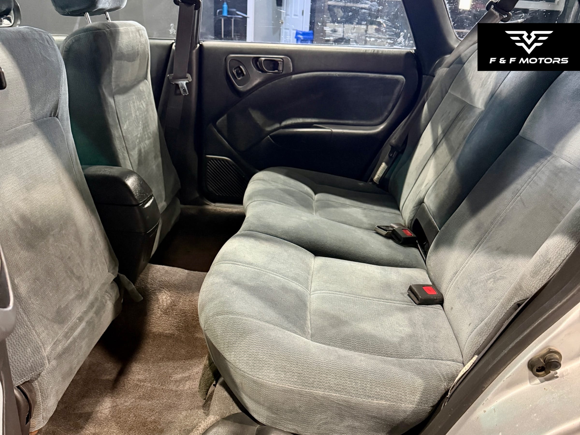 1996 Subaru Legacy L — Interior