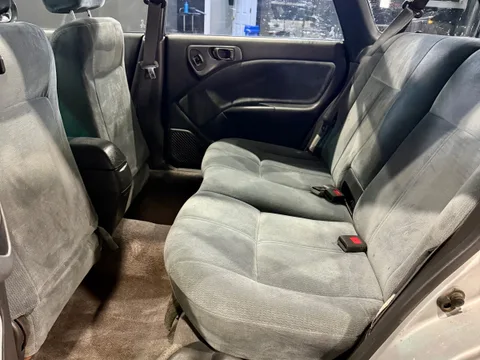 1996 Subaru Legacy L — Interior