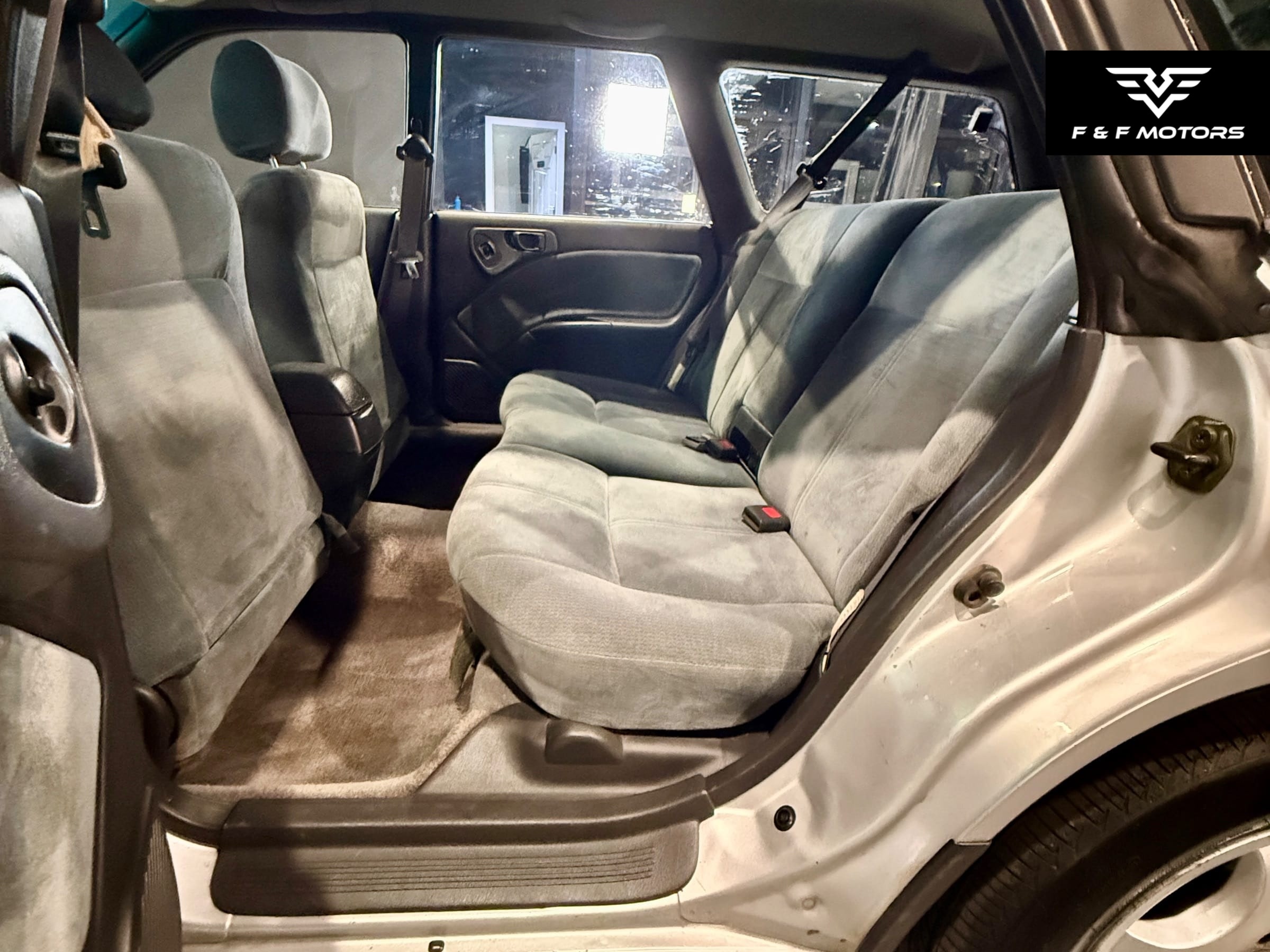 1996 Subaru Legacy L — Interior