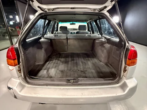 1996 Subaru Legacy L photo 12