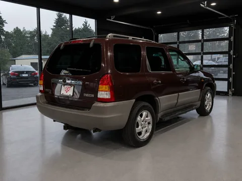 2002 Mazda Tribute DX photo 5