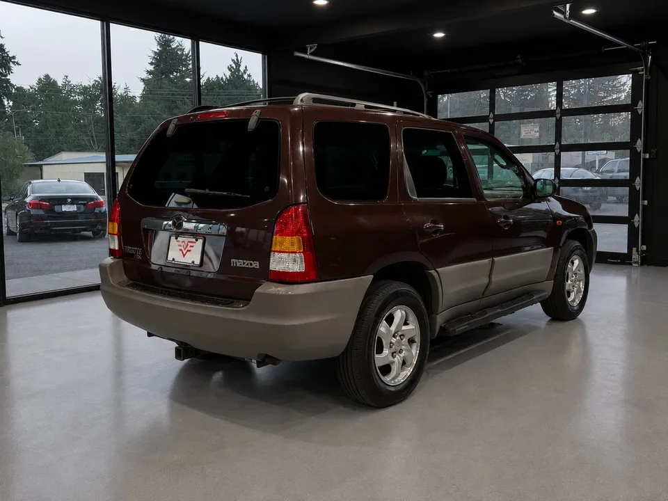 2002 Mazda Tribute DX photo 5