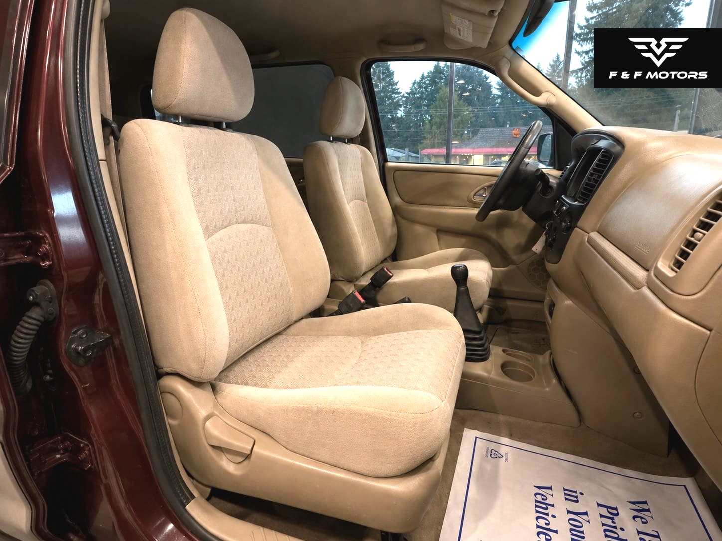 2002 Mazda Tribute DX — Interior