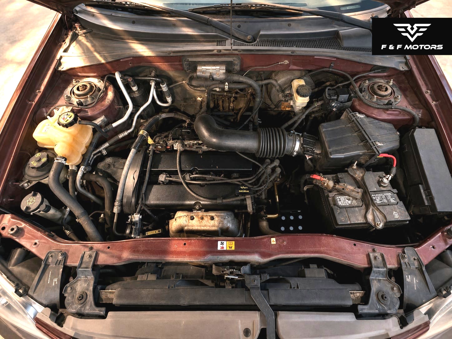 2002 Mazda Tribute DX — Engine
