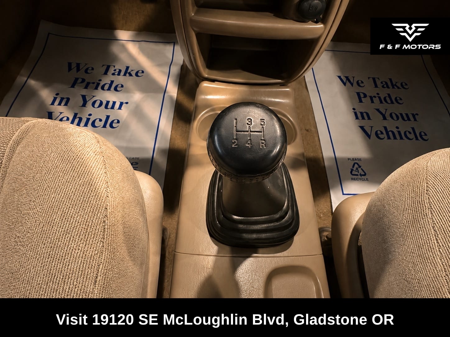 2002 Mazda Tribute DX — Interior