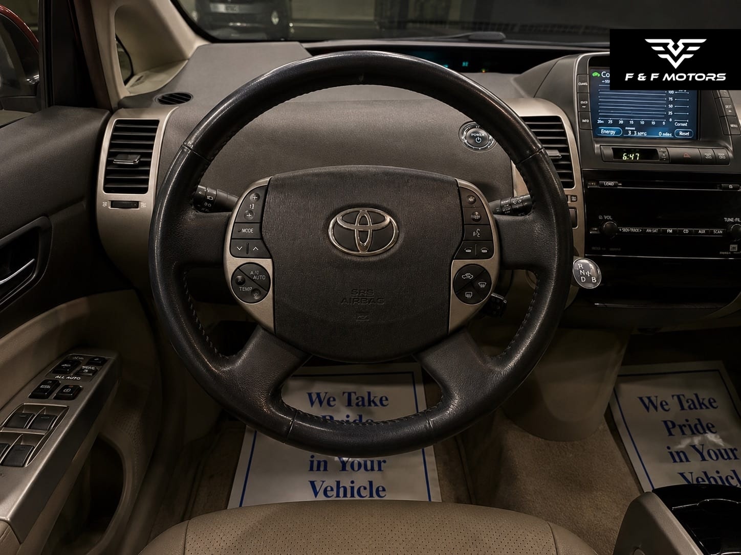 2008 Toyota Prius — Interior