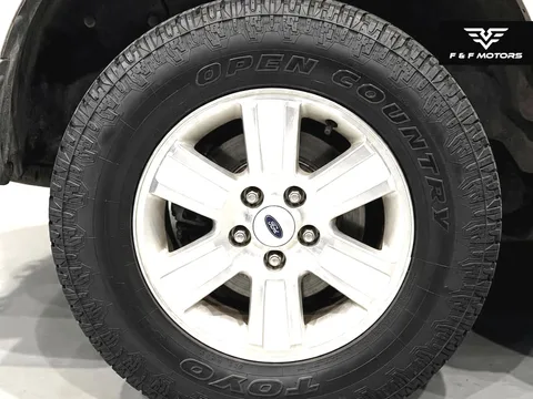 2006 Ford Explorer XLS — Wheels