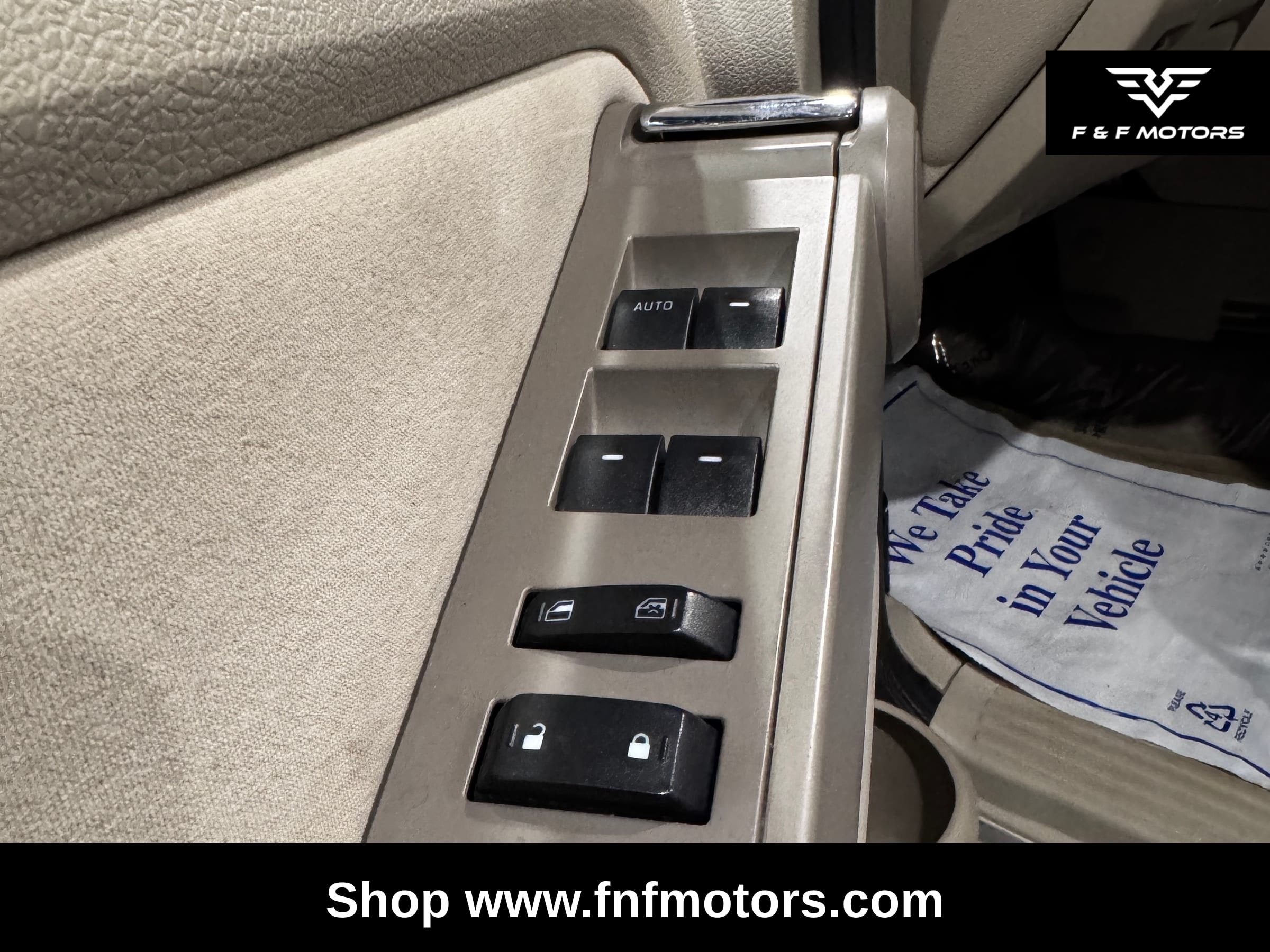 2006 Ford Explorer XLS — Interior