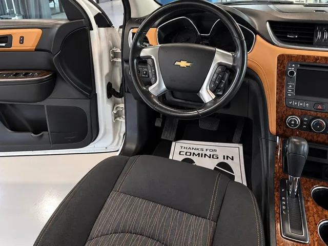 2013 Chevrolet Traverse 1LT — Interior · Photo 8