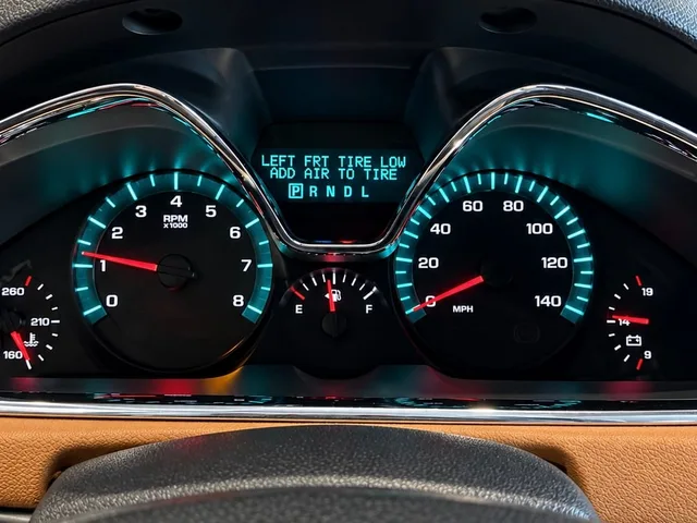 2013 Chevrolet Traverse 1LT: Everything on LS, plus: