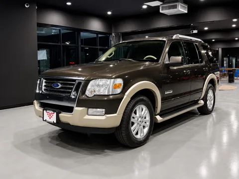 2006 Ford Explorer Eddie Bauer photo 2