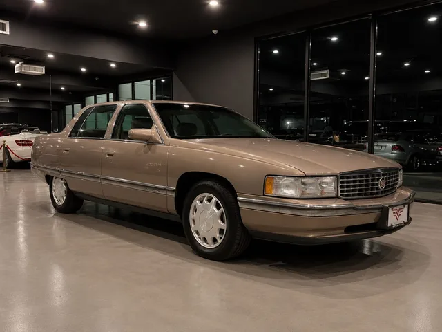 1995 Cadillac DeVille Concours — Interior · Photo 1
