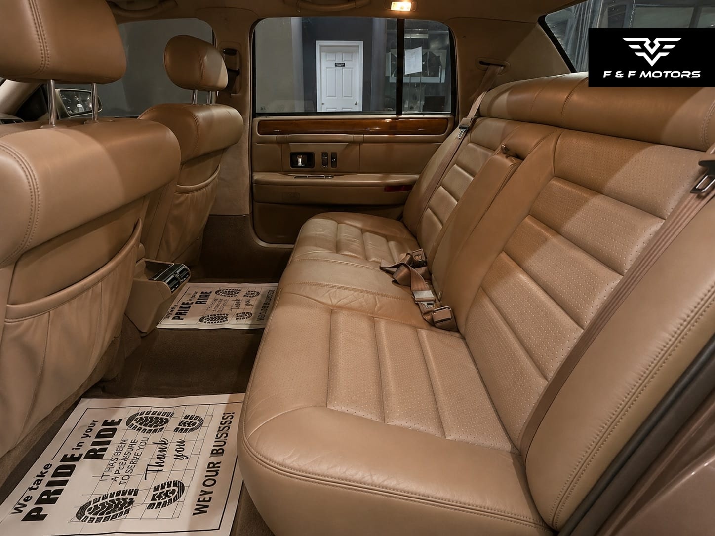 1995 Cadillac DeVille Concours — Interior