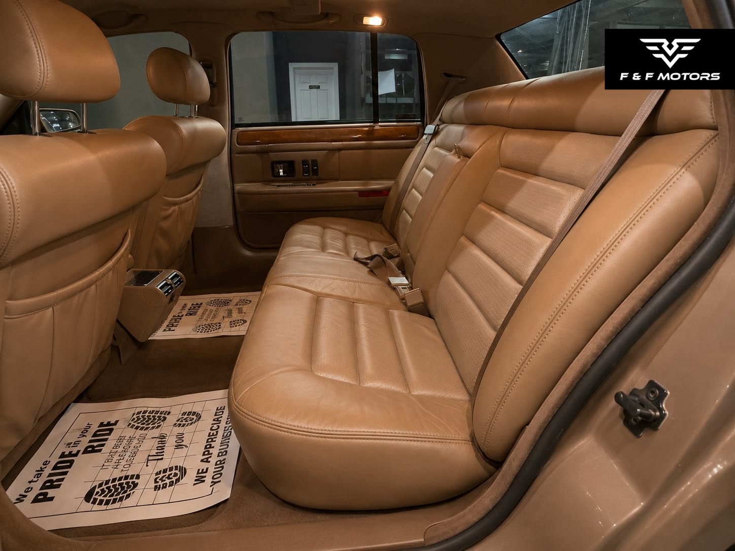1995 Cadillac DeVille Concours — Interior