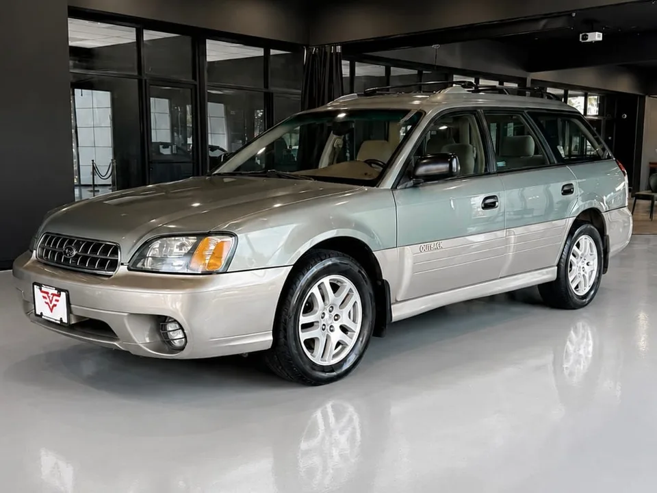 2003 Subaru Outback — Exterior · Photo 2