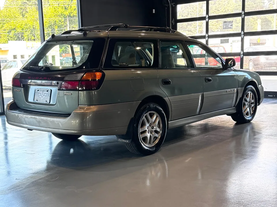 2003 Subaru Outback — Exterior · Photo 3