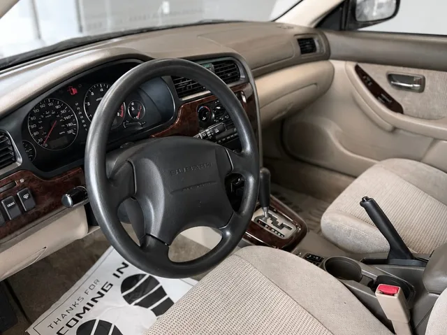 2003 Subaru Outback — Interior · Photo 7