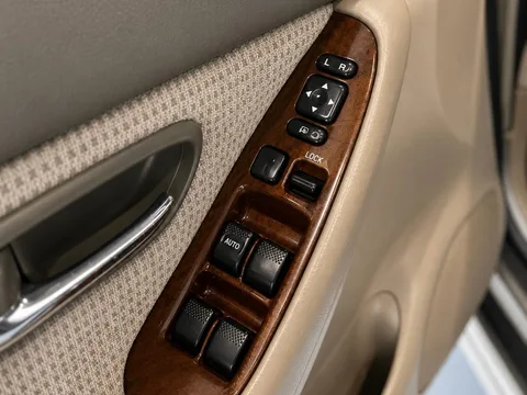 2003 Subaru Outback Outback -CW — Interior
