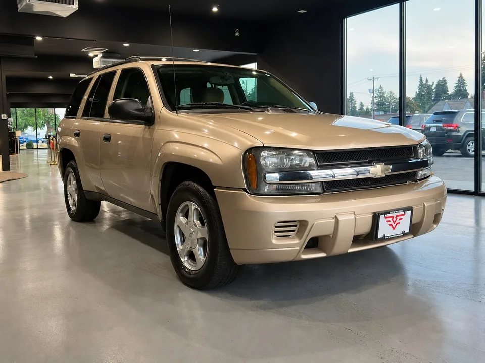 2006 Chevrolet TrailBlazer LS photo 1