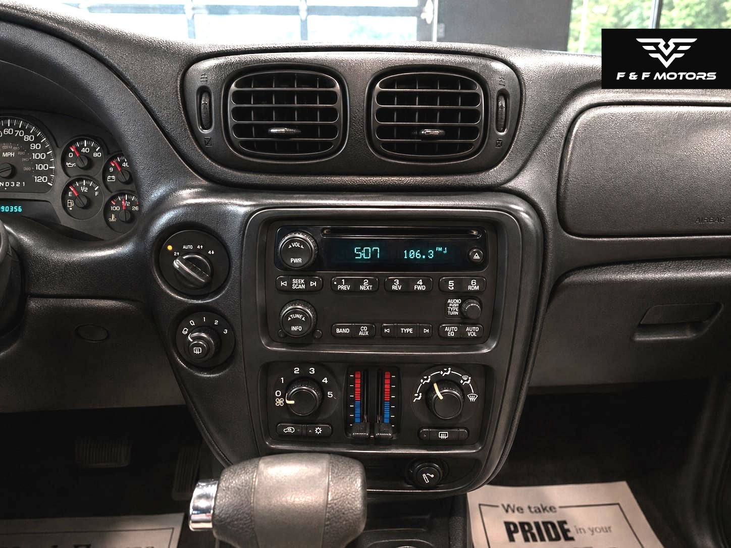 2006 Chevrolet TrailBlazer LS — Interior
