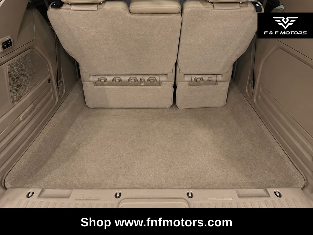 2015 Chrysler Town & Country Limited Platinum — Interior