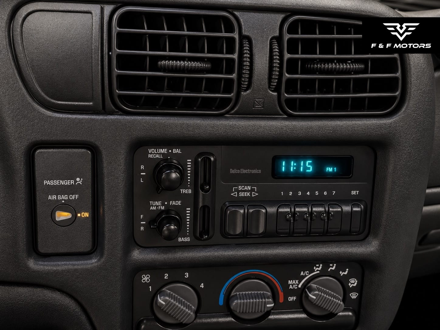2002 Chevrolet S-10 XL — Exterior