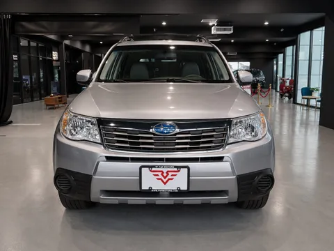 2010 Subaru Forester 2.5X Premium photo 3